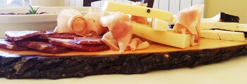 Rifugio Del Parco Food and Drink
