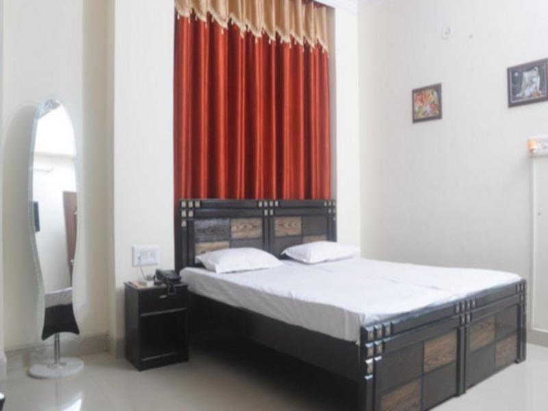 Ashish Villa Guest House 