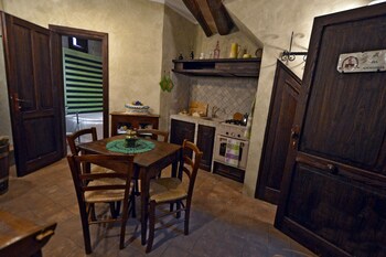 Robur Marsorum (روبور مارسوروم) In-Room Kitchen