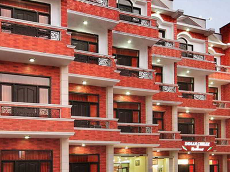 Sun Hotel General view
