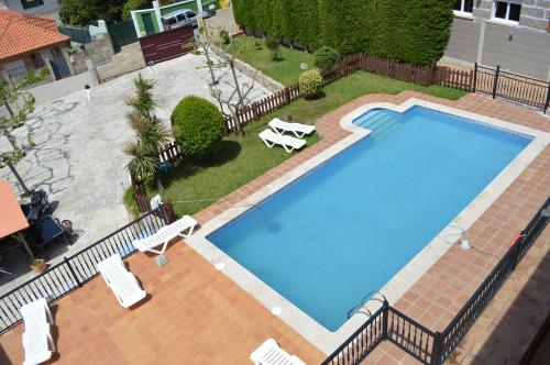 Apartamentos Sinás Playa 
