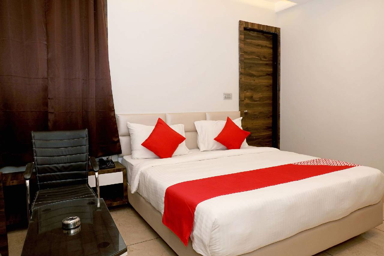 Oyo 11324 Hotel The Bentree 