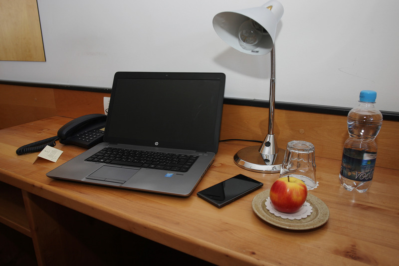 Hotel Tabor (هتل تابور) Room