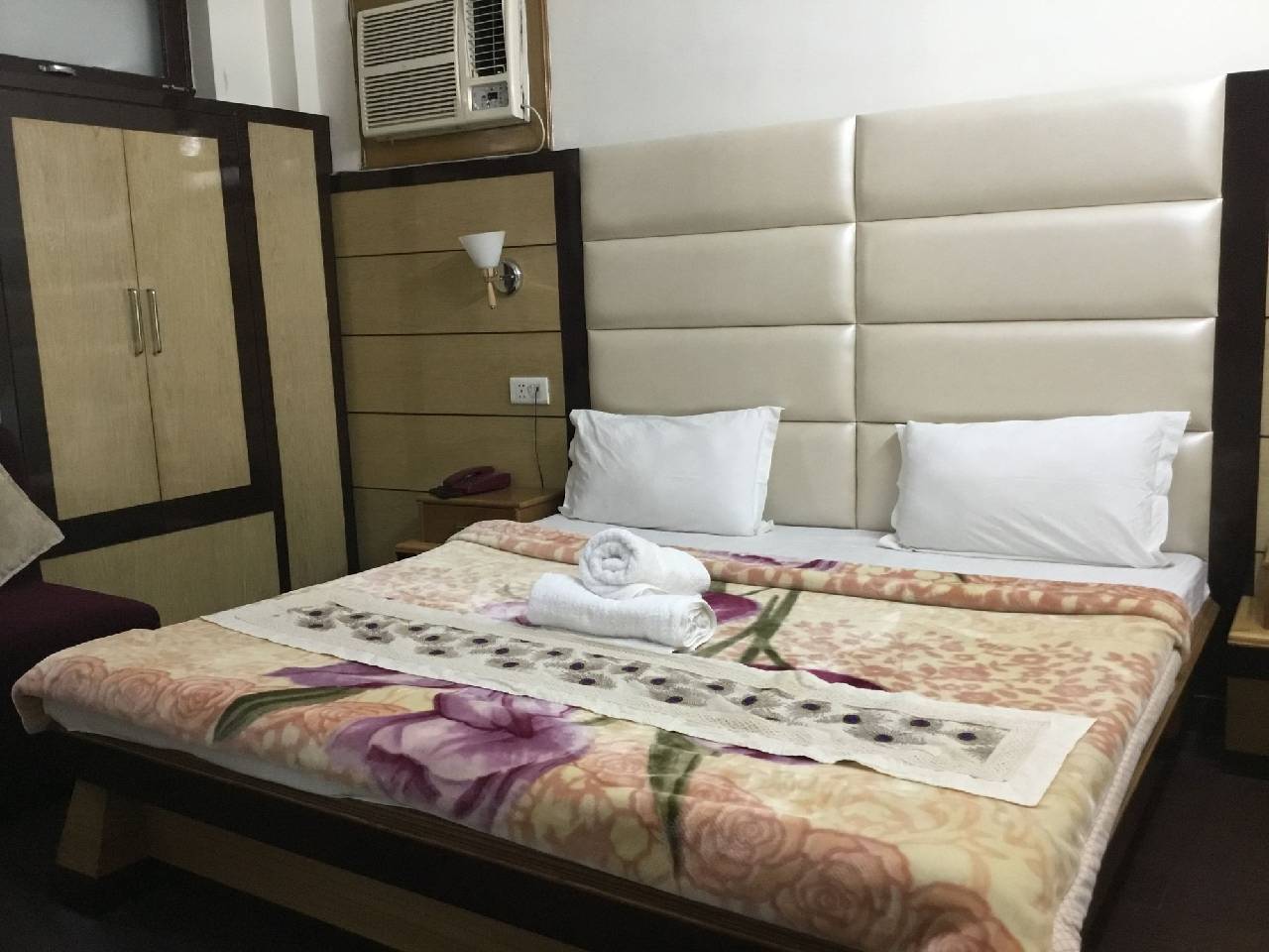 Hotel Ganesha Inn 
