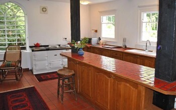 Toll House Emsworth 37078 In-Room Kitchen