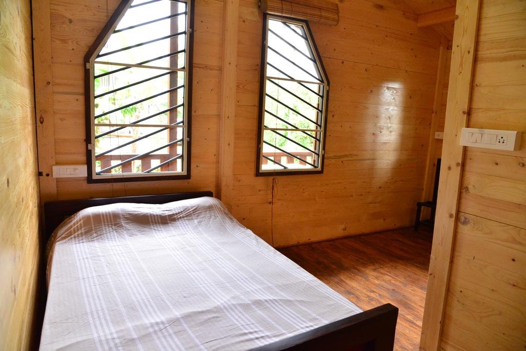 Oyo 24861 Home Tree Hut Stay Trekking Trails Eco Lodge 
