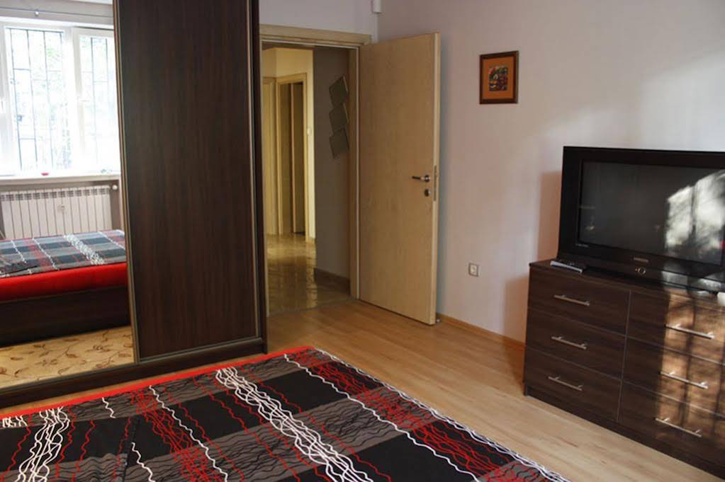 Apartment Holiday 3 (آپارتمان هالیدی ۳) 