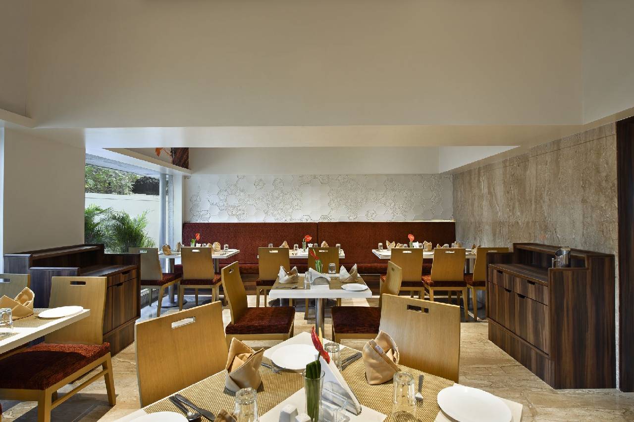 Hotel Leafio Marigold Marol 