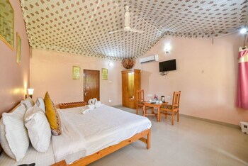 Pushkar Rajwara Resort Guestroom