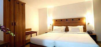 Leonia Holistic Destination 