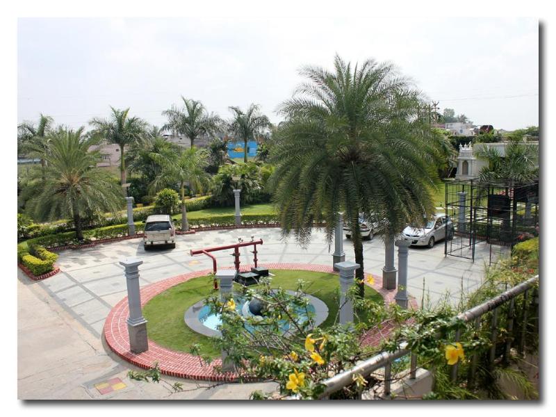 Claresta Hotels General view