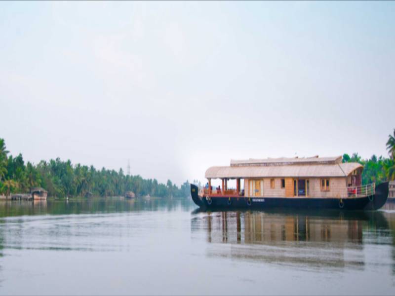 Genesis Houseboat 