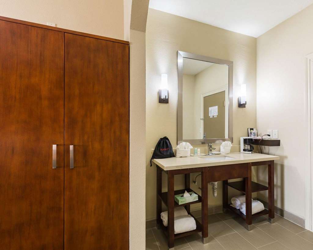Comfort Inn East 