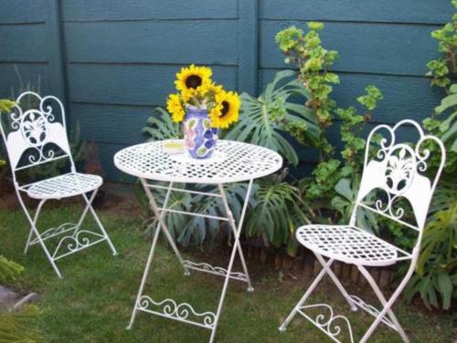 Sunflowers Guesthouse 
