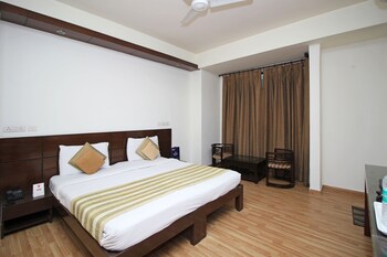 Merriment Hotels By Ecom Mechanics Guestroom