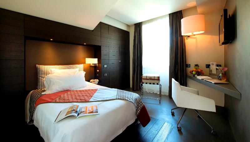 Lido Palace Room