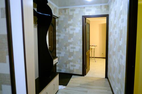 Apartment On Prospekt Yamasheva 60 