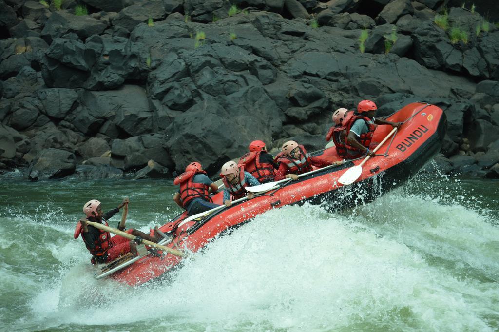 Golden Days Executive Lodge 