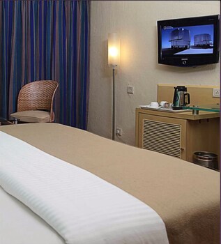 The Royal Orchid Guestroom