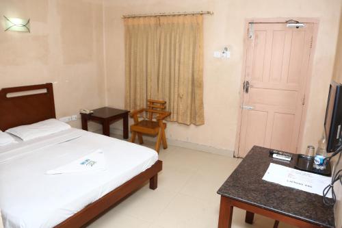 Chitra Lodge 