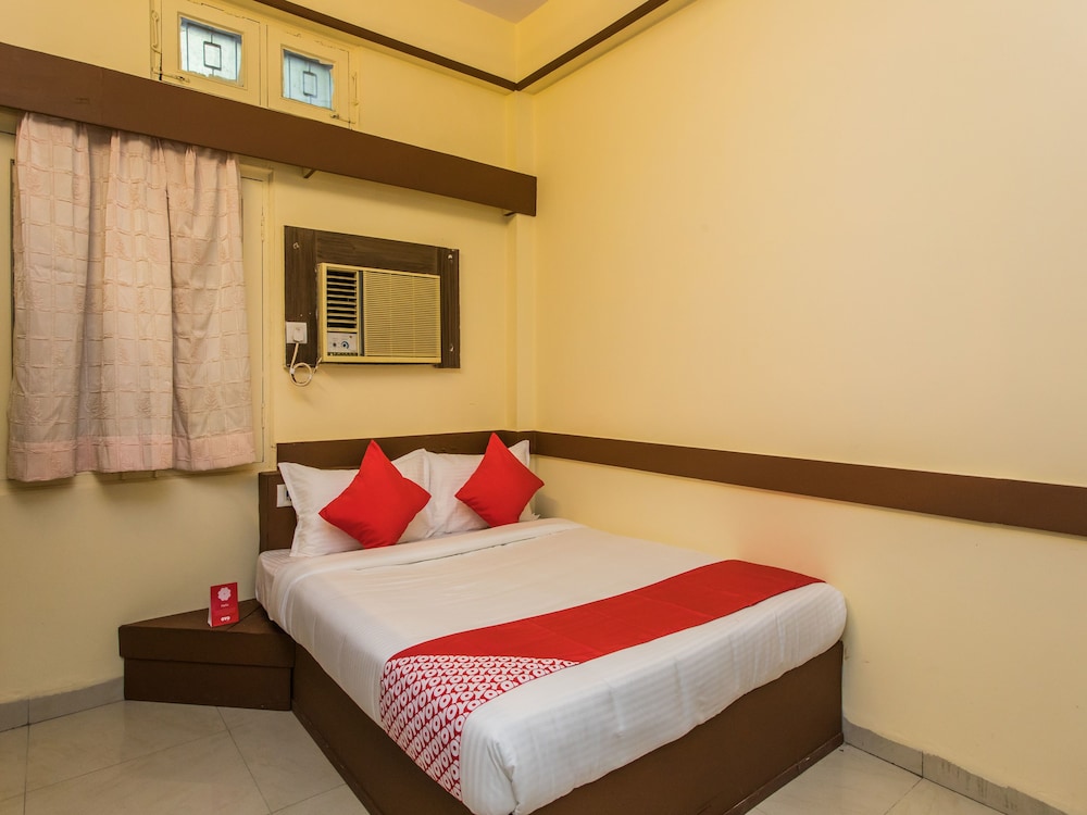 Oyo 15401 Hotel Surana Palace Featured Image