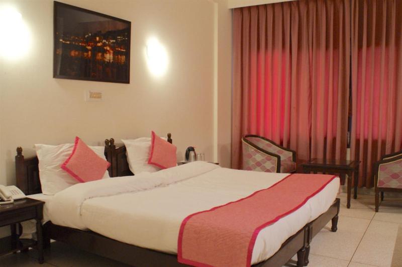 Alpana Hotel General view