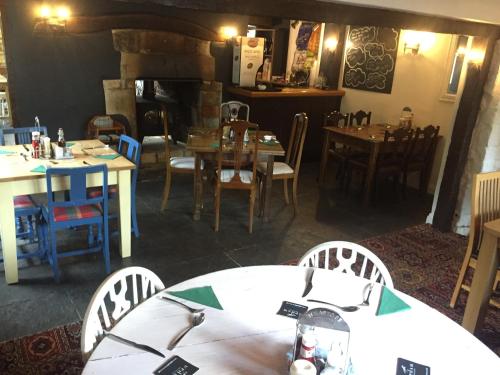 The Fiddleford Inn 