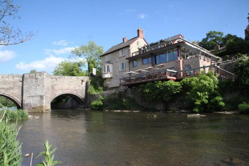The Charlton Arms 