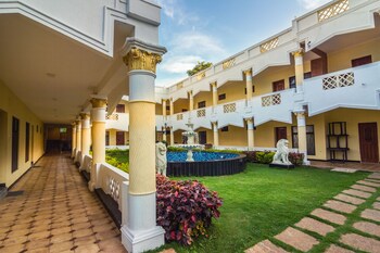 Hotel Landmark Courtyard