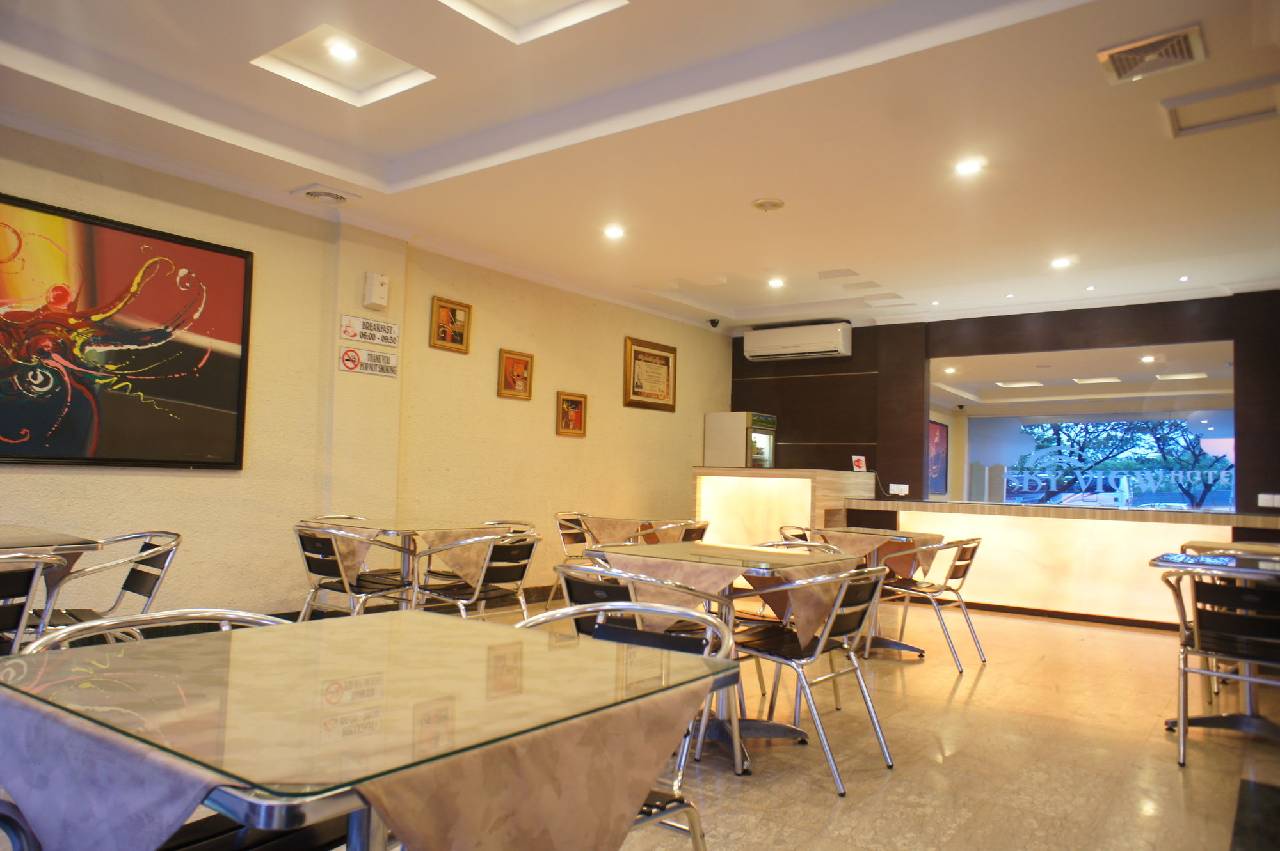 Sky View Hotel (اسکای ویو هتل) 
