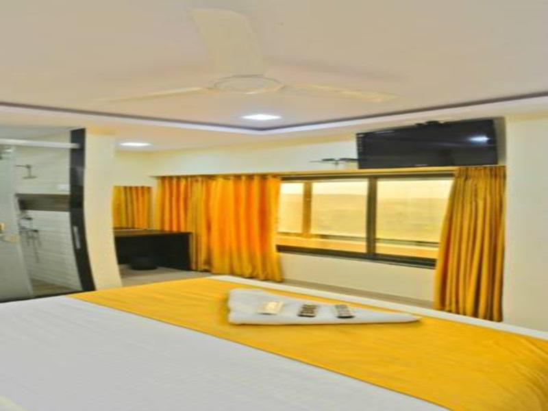 Hotel Ascot International (هتل اسکات اینترنشنال) 