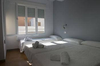 Hostal Y Apartamentos Ripoll 