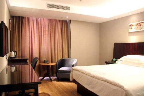 The Posh Hotel 