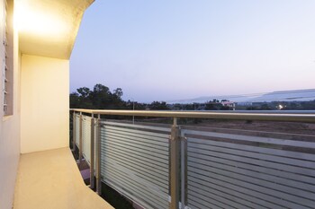 Oyo 10078 Hotel Shriniwas Executive Balcony
