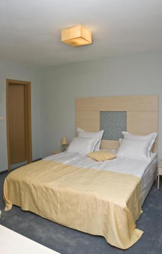Hotel 4 Zona 