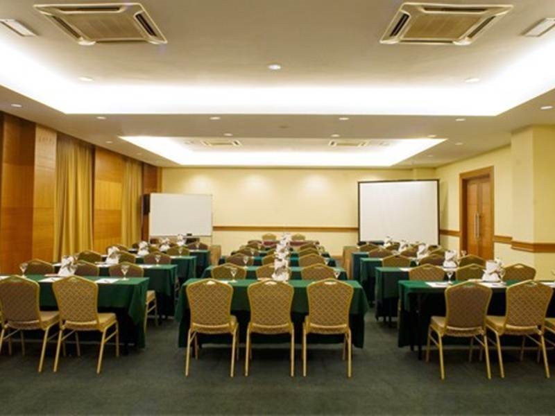Empress Hotel Sepang 