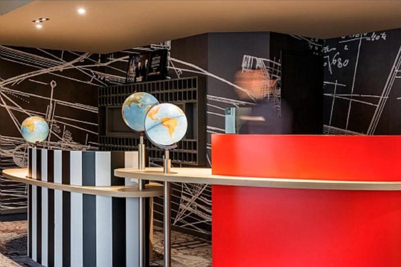 Ibis Styles Paris Velizy Lobby