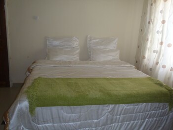 Richland Lodge Guestroom