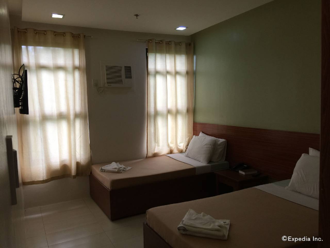 Coron Visitors Hotel 