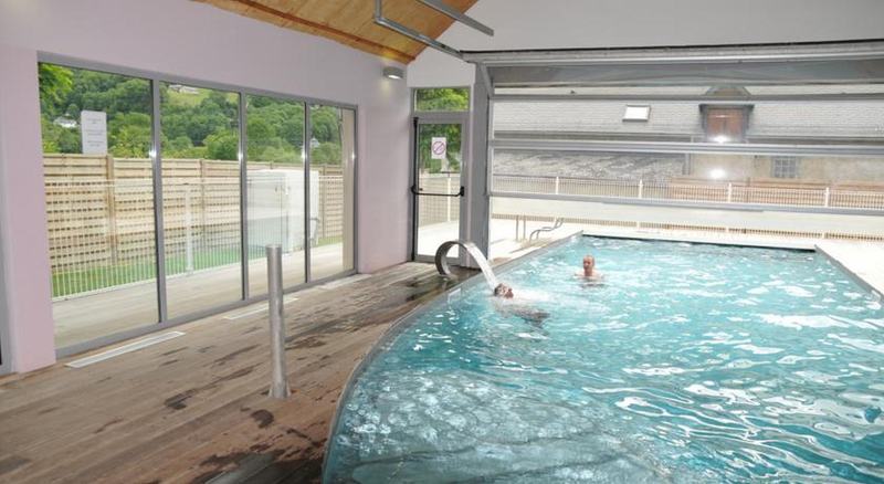 Domaine Val De Roland Pool