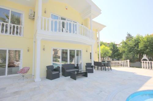 Villa Hollywood 