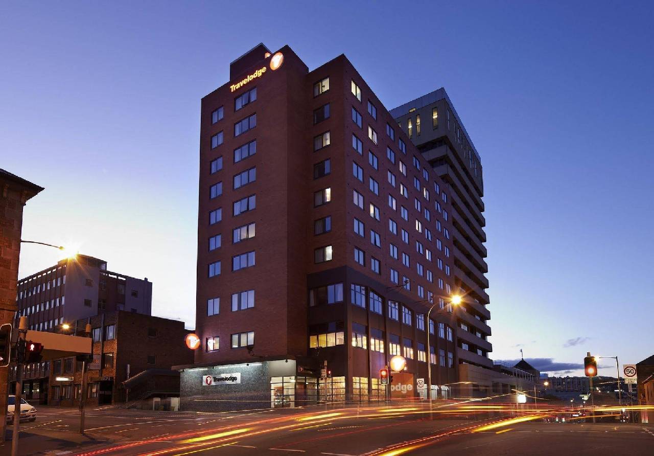 Travelodge Hotel Hobart Secure Your Hotel, SelfCatering, or Bed and Breakfast Booking Now!