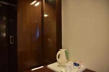 Hotel Shyam Paradise Guestroom