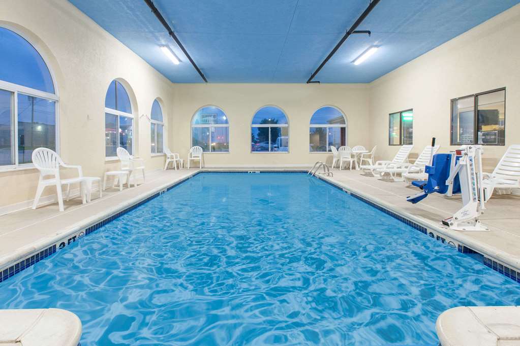 Days Inn by Wyndham Miami - photo 5