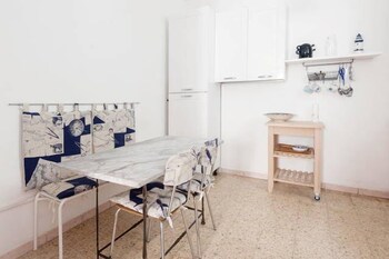 Case Vacanze Lerici Centro In-Room Dining