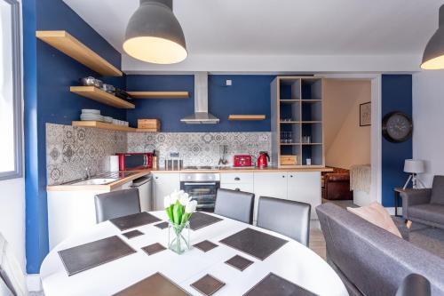 Hamlet Point 5 Bed Apartment 