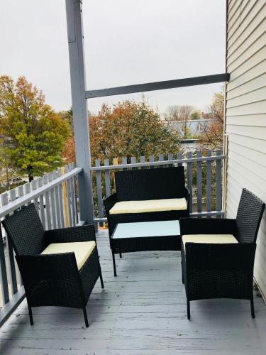Boston Luxury Suites (بوستون لاکچری سوئیتس) 