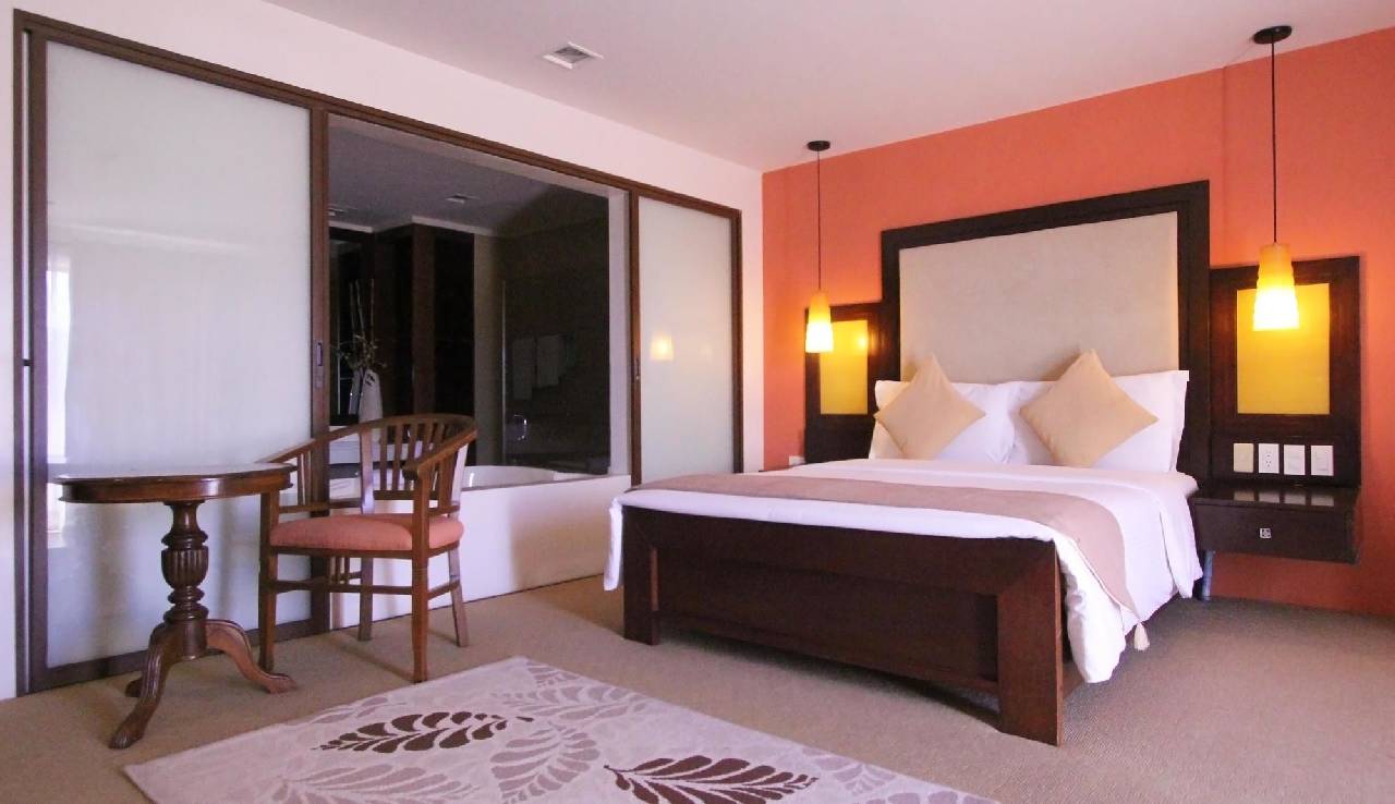 Coron Gateway Hotel & Suites (كورون گاتوی هتل و سوئیتس) 