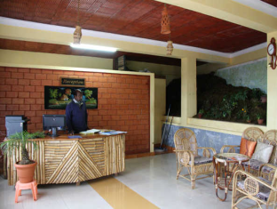 United 21 Paradise Hotel Ooty 