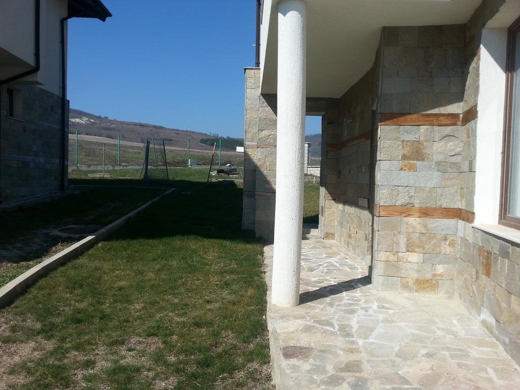 Vacation House Nikolov (وکیشن هاوس نیكولوو) 